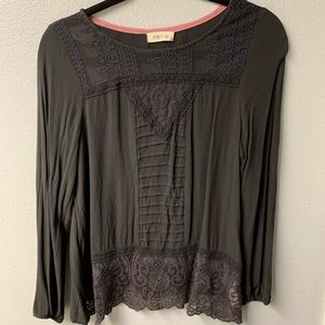 Women’s Blouse
